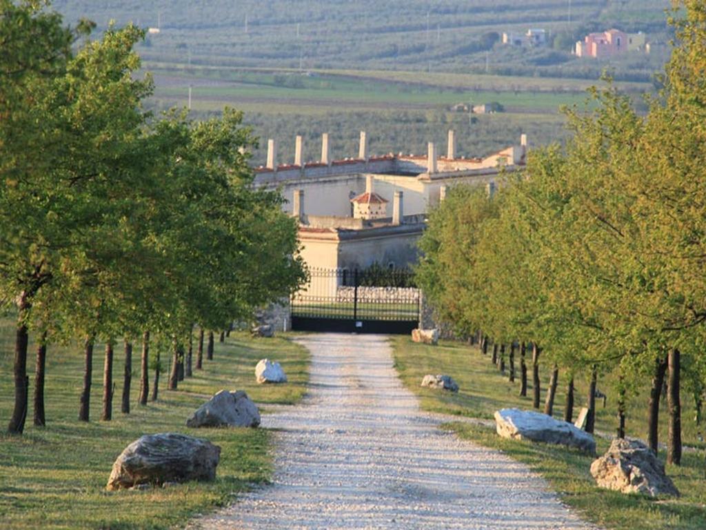 Lama Di Luna Biomasseria Montegrosso Zewnętrze zdjęcie